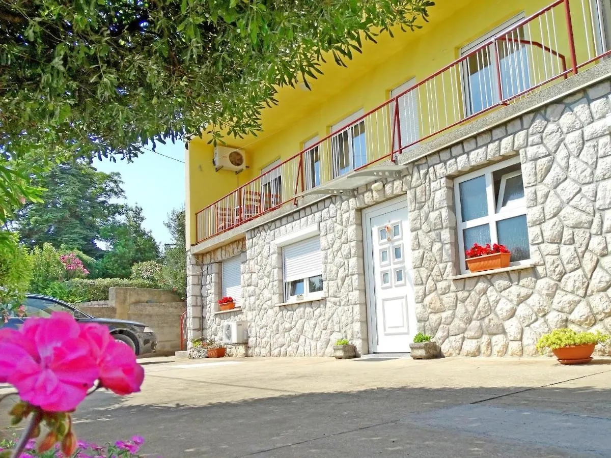 Apartments Zrinko Novi Vinodolski