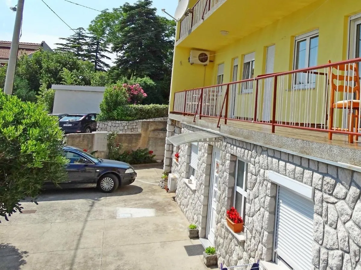 Apartments Zrinko Novi Vinodolski