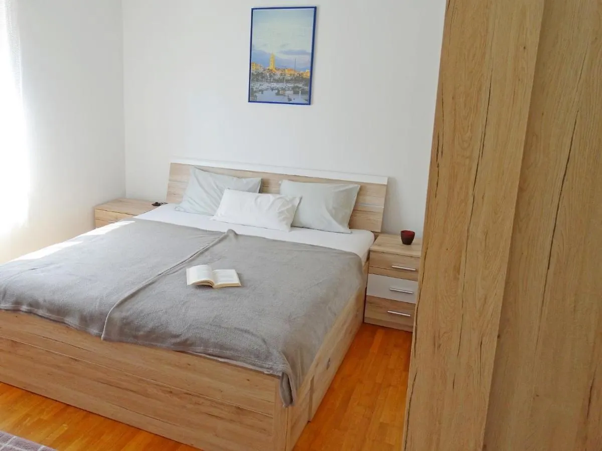 Apartments Zrinko Novi Vinodolski Croatia